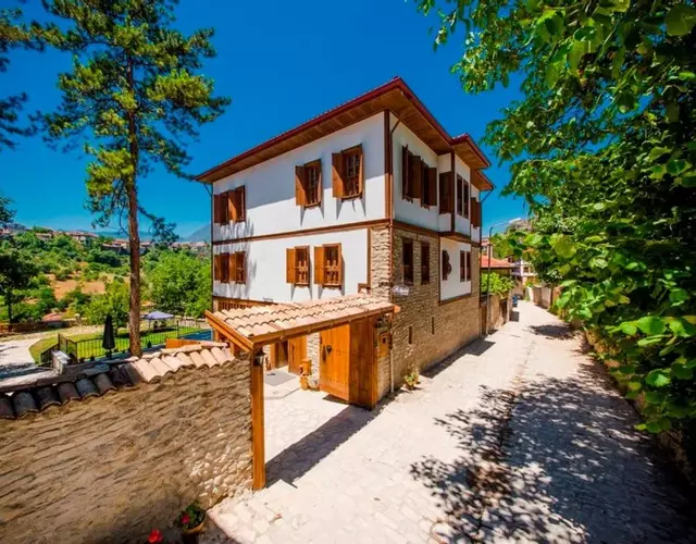 Akbulut Konak