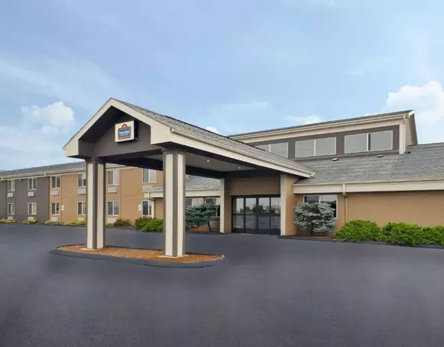 AmericInn by Wyndham Bay City