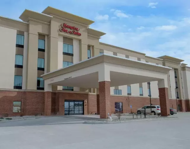 Hampton Inn & Suites Bay City