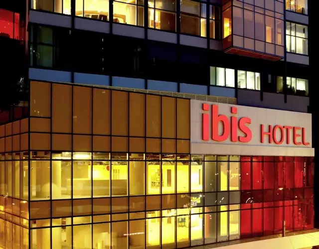Ibis Hong Kong Central & Sheung Wan