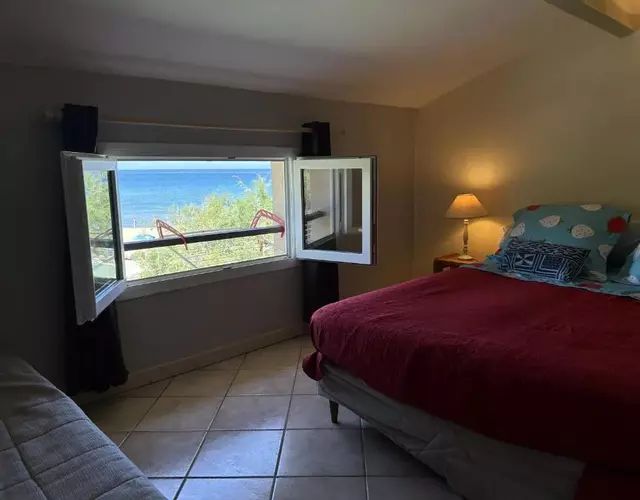 vue mer Studio 2/3 pers 1 bed + 1 cot