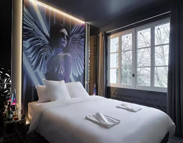 Divine Couture - Suite Victoire