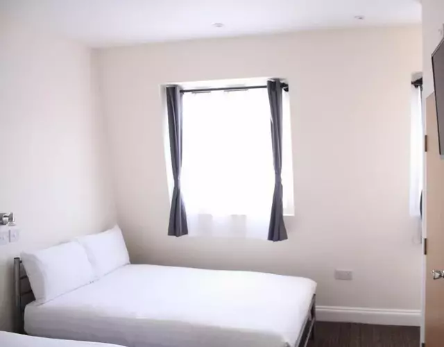 Daisy Hotel
