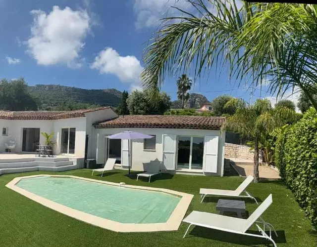 Villa moderne ***** proche mer et montagne .
