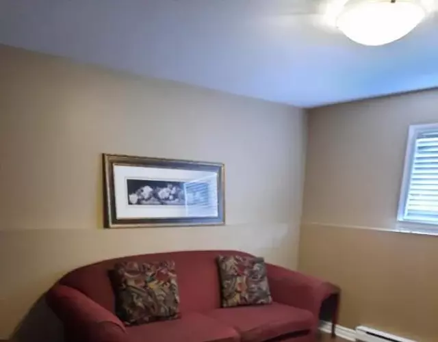 Lovely 2 Bedroom apartment close to Avalon Mall