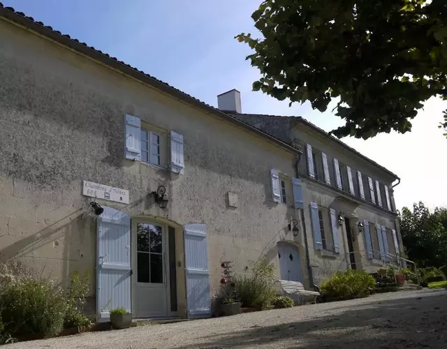 Chambres d'Hôtes - Les Bujours