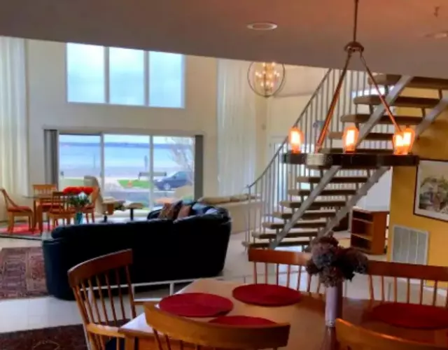 Swapscott Beachfront Vacation Home for Families