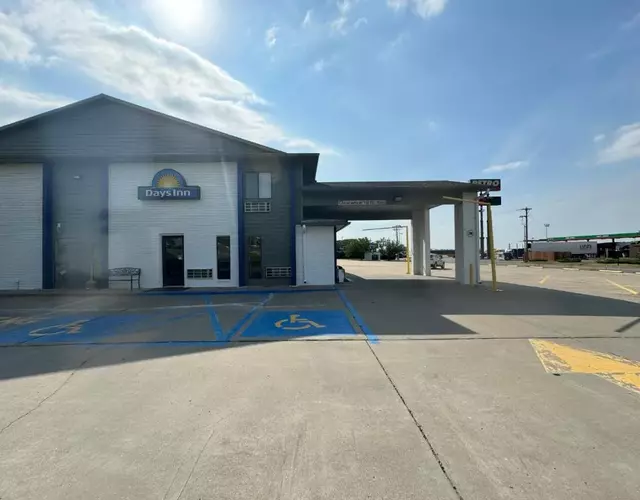 Days Inn by Wyndham Salina I-70