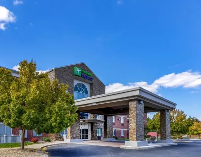 Holiday Inn Express Hotel & Suites Salisbury - Delmar by IHG