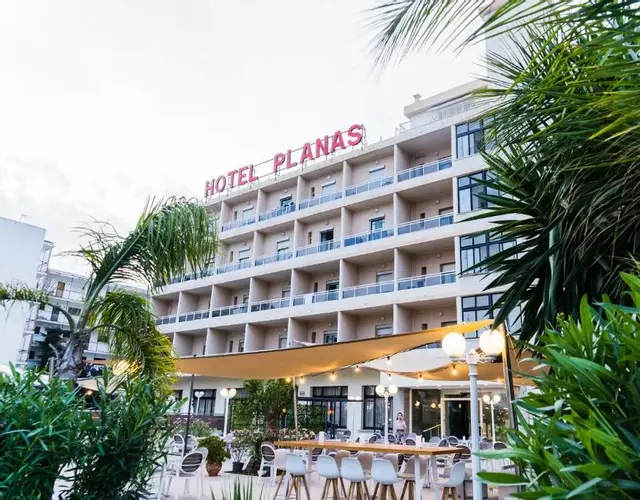 Hotel Planas