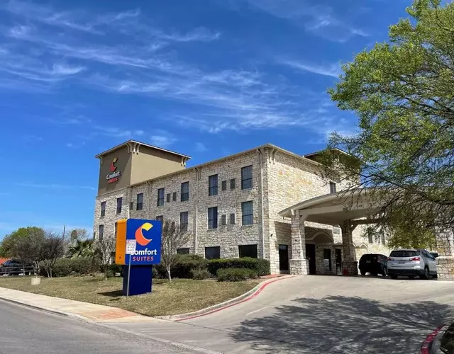 Comfort Suites Near Seaworld
