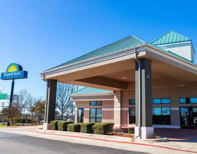 Days Inn by Wyndham N.W. Medical Center