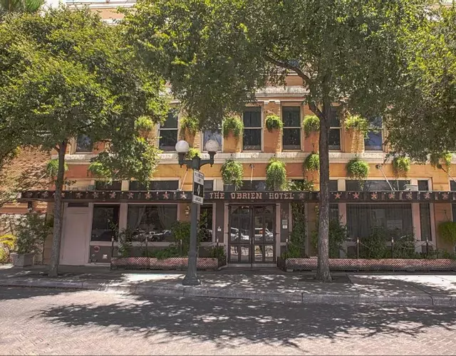 O'Brien Riverwalk Boutique Hotel