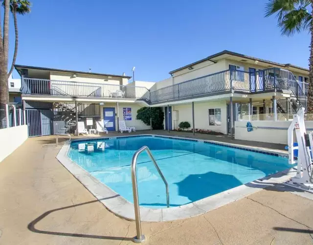 Motel 6 San Diego, CA Airport Harbor