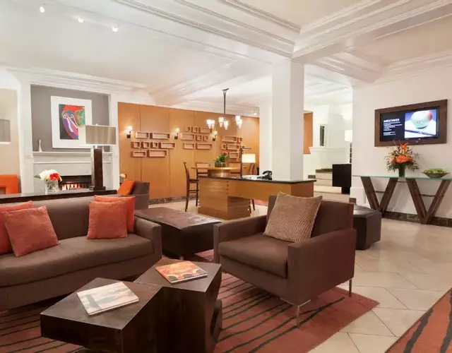 Executive Hotel Vintage Court