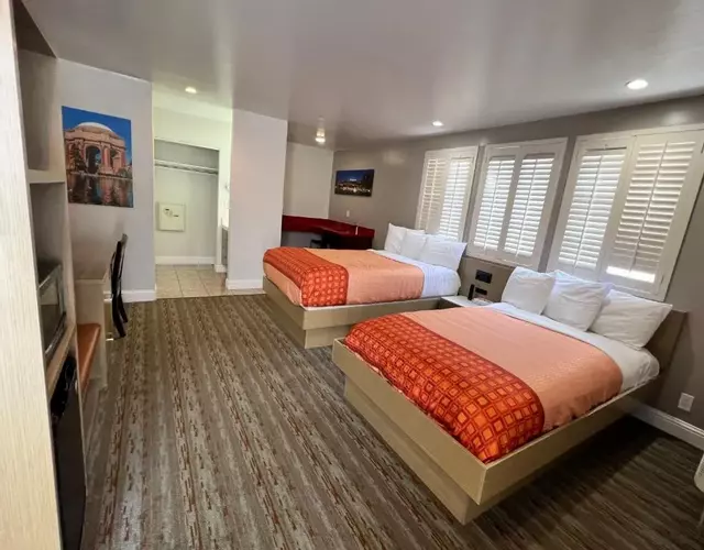 Presidio Parkway Inn