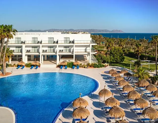 Hotel Cabogata Jardín