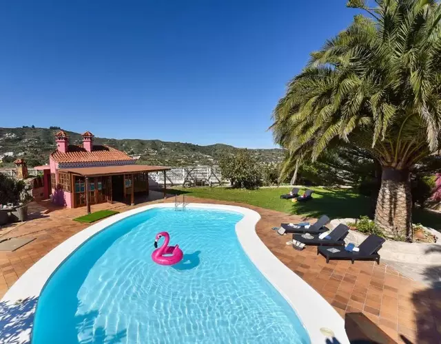 Finca Madroñal with Pool in Gran Canaria