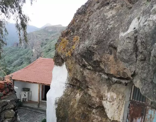 La Cueva Refugio