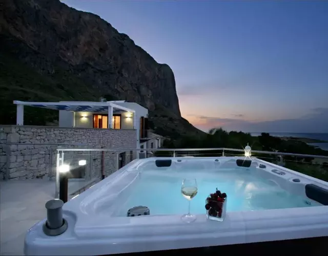 Villa Antonia - Vasca Idromassaggio Terrazza Vista Mare