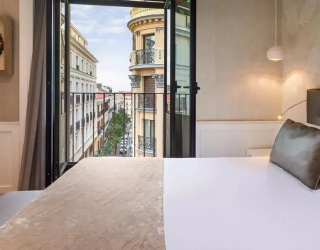 Catalonia Puerta del Sol