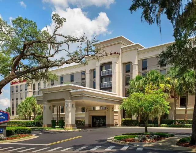 Hampton Inn & Suites at Lake Mary Colonial Townpark