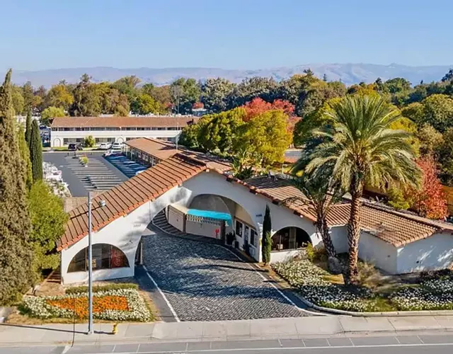 Super 8 by Wyndham San Jose Airport