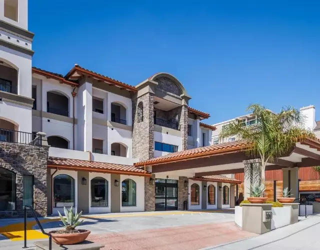 La Quinta Inn & Suites by Wyndham Santa Cruz