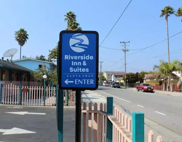Riverside Inn & Suites Santa Cruz