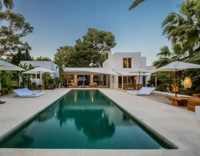 Exclusive 5 Bedroom Villa in Ibiza City, 1266