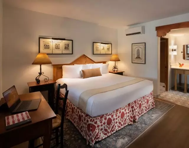 Piñon Court by La Fonda