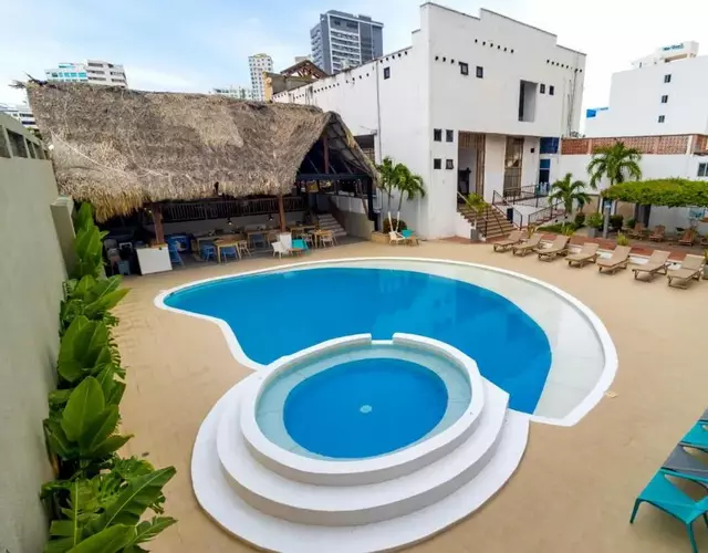 Hotel Sansiraka Suites By GEH Suites