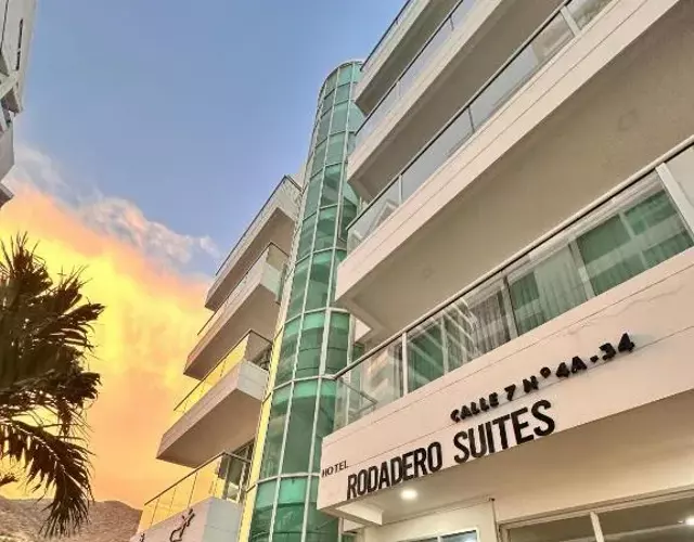 SGH Rodadero Suites