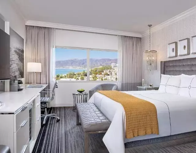 Huntley Santa Monica Beach