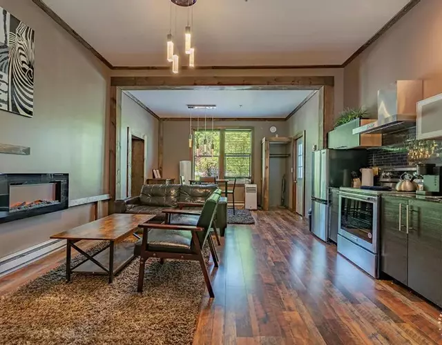 Downhill Lodge Condominium