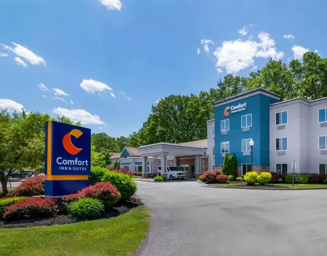 Comfort Inn & Suites Saratoga Springs