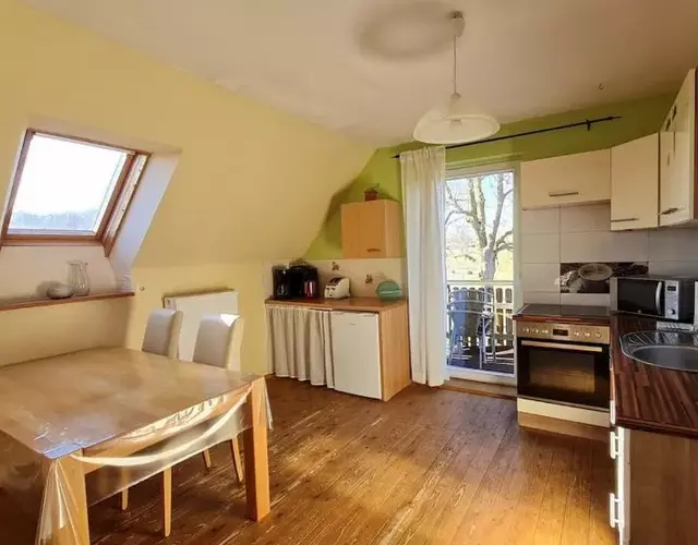 Schöne Ferienwohnung mit kostenlosem Parkplatz