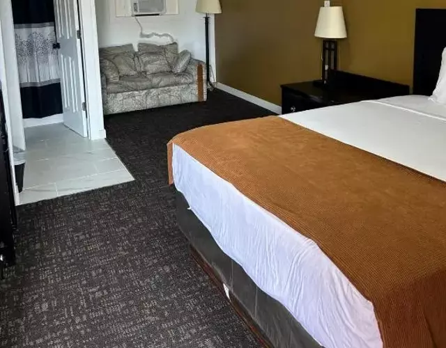 NORTHERN MOTEL