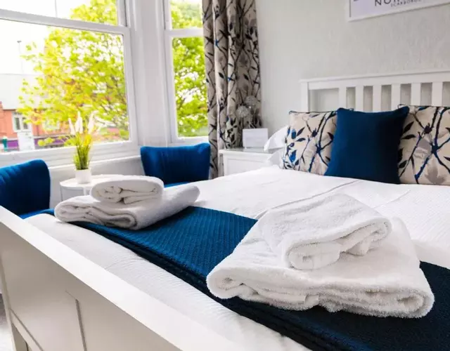 Kingsway Guesthouse - A selection of Single, Double and Family Rooms in a Central Location