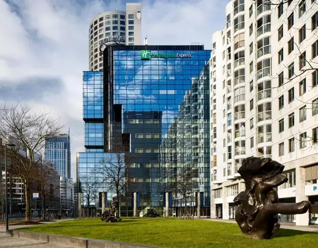Holiday Inn Express Rotterdam - Central Station by IHG