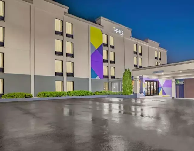 Spark by Hilton Clarks Summit