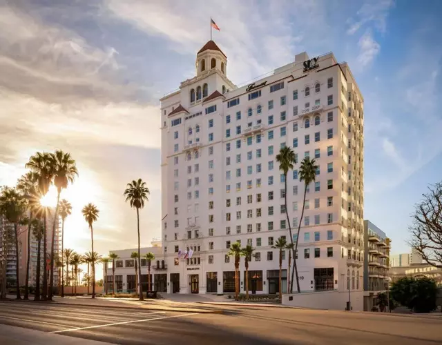 Fairmont Breakers Long Beach