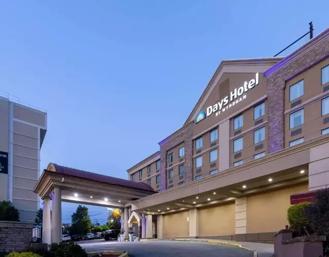 Days Hotel by Wyndham North Bergen