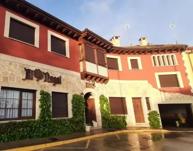 APARTAMENTOS TURÍSTICOS Y SUITES