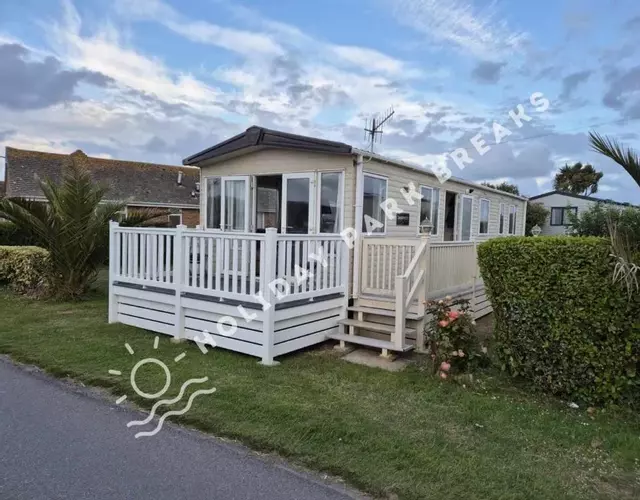 The Palms - Spacious 3 Bed at Seal Bay Resort in Selsey