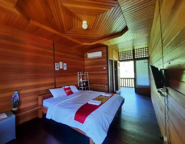 HOTEL BESAR BULAN BARU - Senggigi