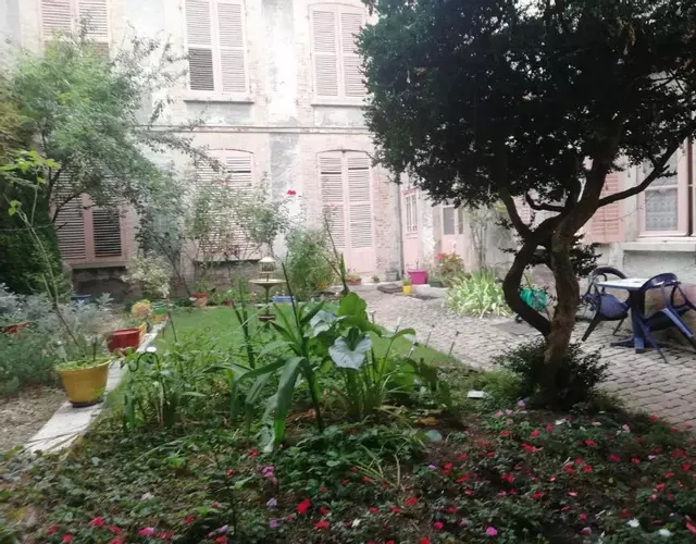 hôtel particulier SENS centre ville