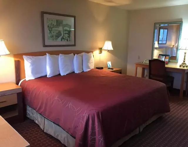 Port Angeles Inn