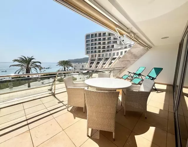 NEW - California Terrace