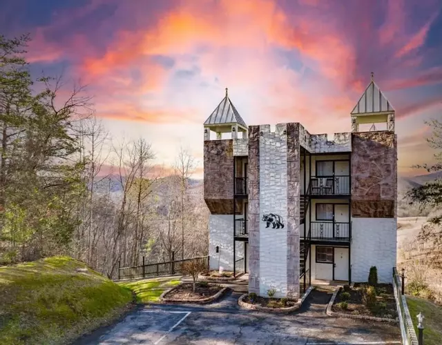 Mountain Views at Dolly's Castle Unit 7